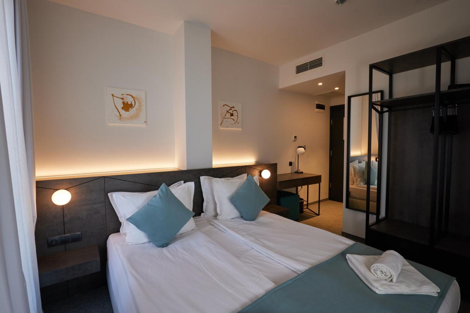 Bizarre Boutique Hotel 瓦爾納 外观 照片